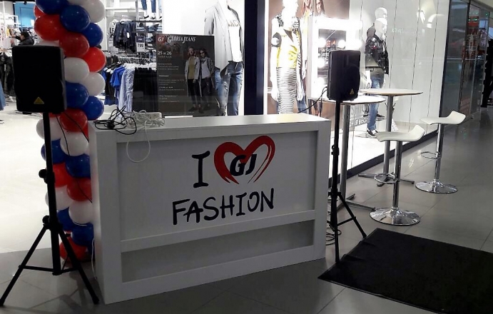 Fashion - изготовление выставочных стендов в Самаре и Новосибирске