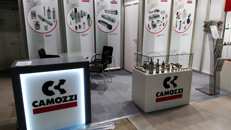 CAMOZZI - изготовление выставочных стендов в Самаре и Новосибирске
