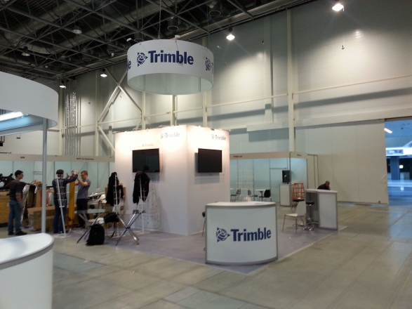 Trimble - изготовление выставочных стендов в Самаре и Новосибирске